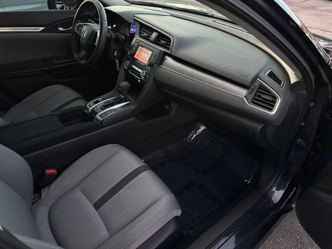 Honda Civic LX Sedan CVT 2016