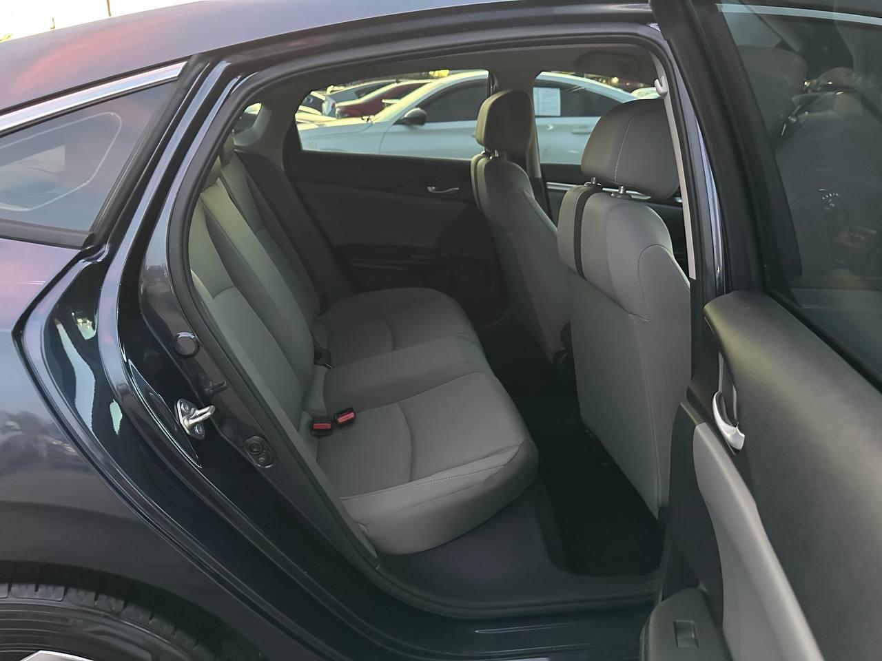 Honda Civic LX Sedan CVT 2016