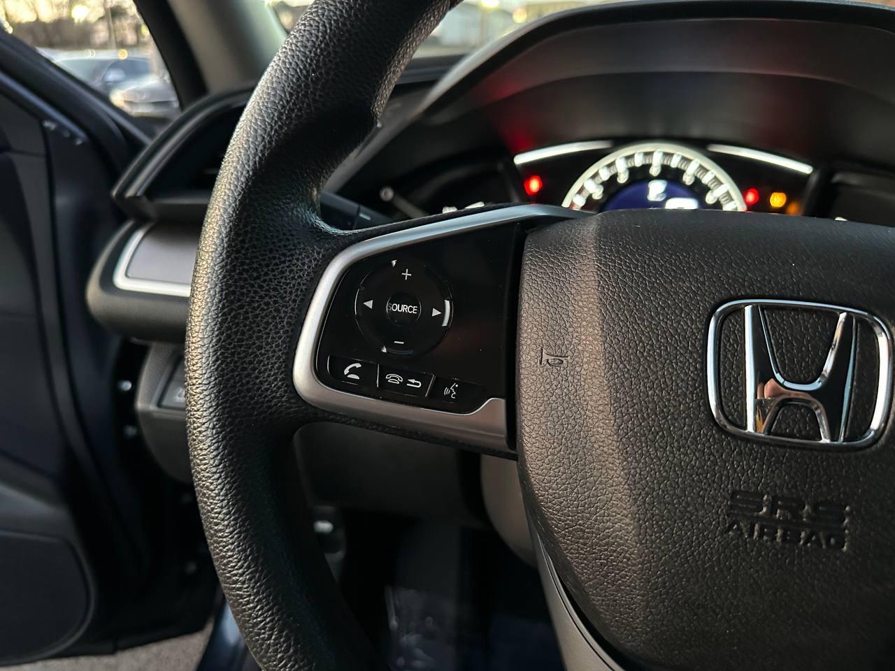 Honda Civic LX Sedan CVT 2016
