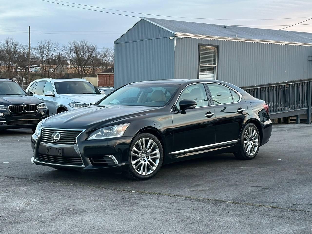 Lexus LS 460 Luxury Sedan AWD 2014