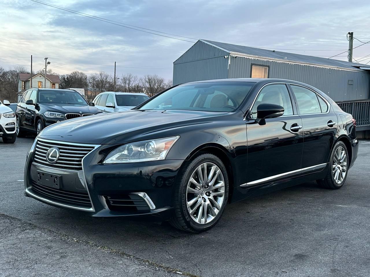 Lexus LS 460 Luxury Sedan AWD 2014