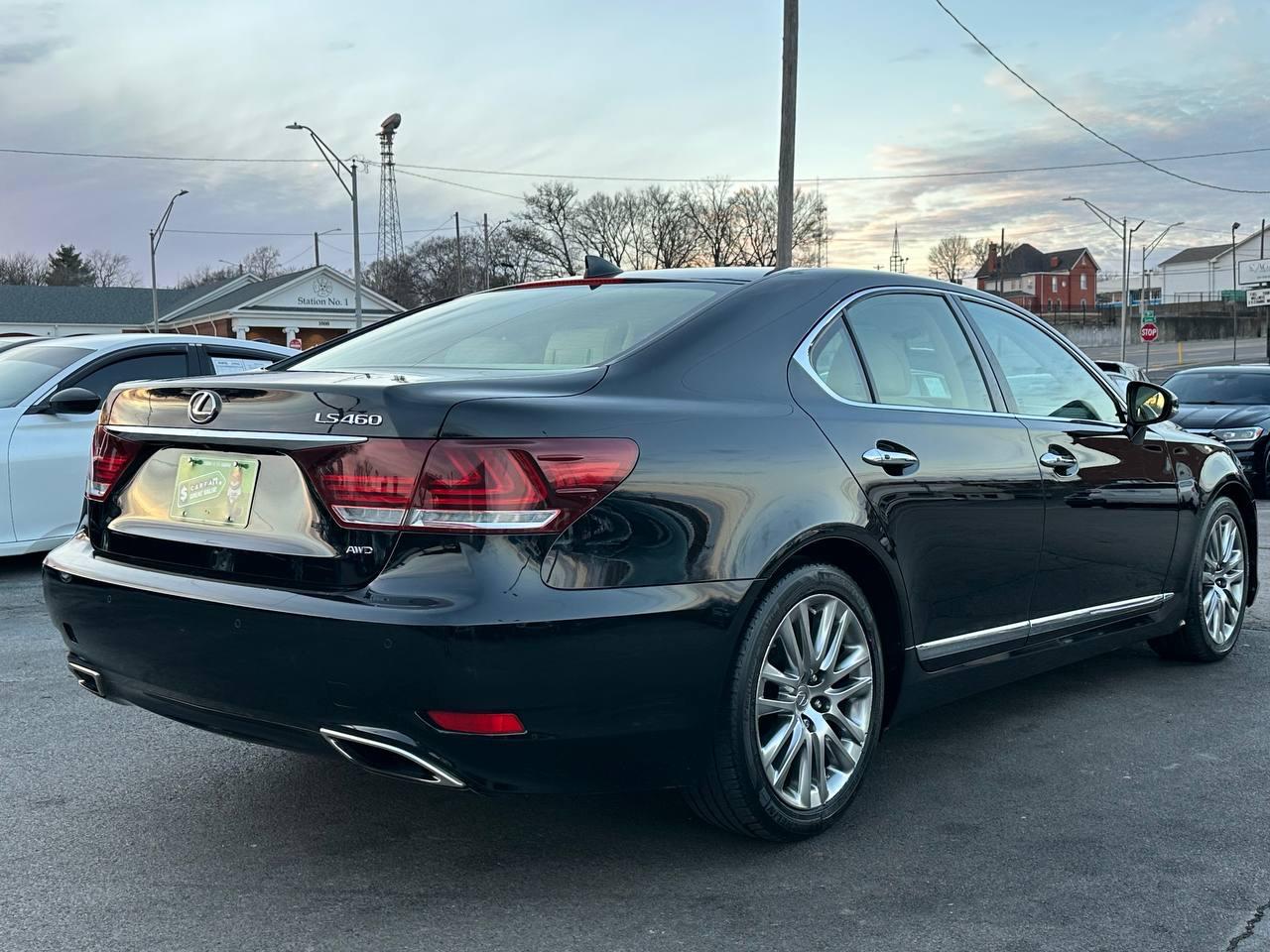 Lexus LS 460 Luxury Sedan AWD 2014