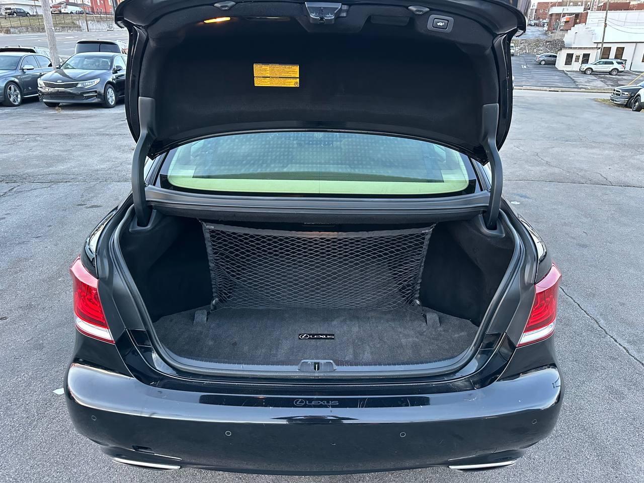 Lexus LS 460 Luxury Sedan AWD 2014