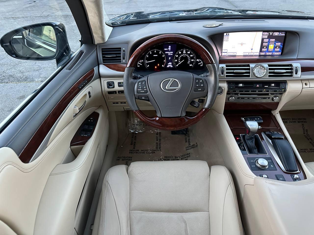 Lexus LS 460 Luxury Sedan AWD 2014
