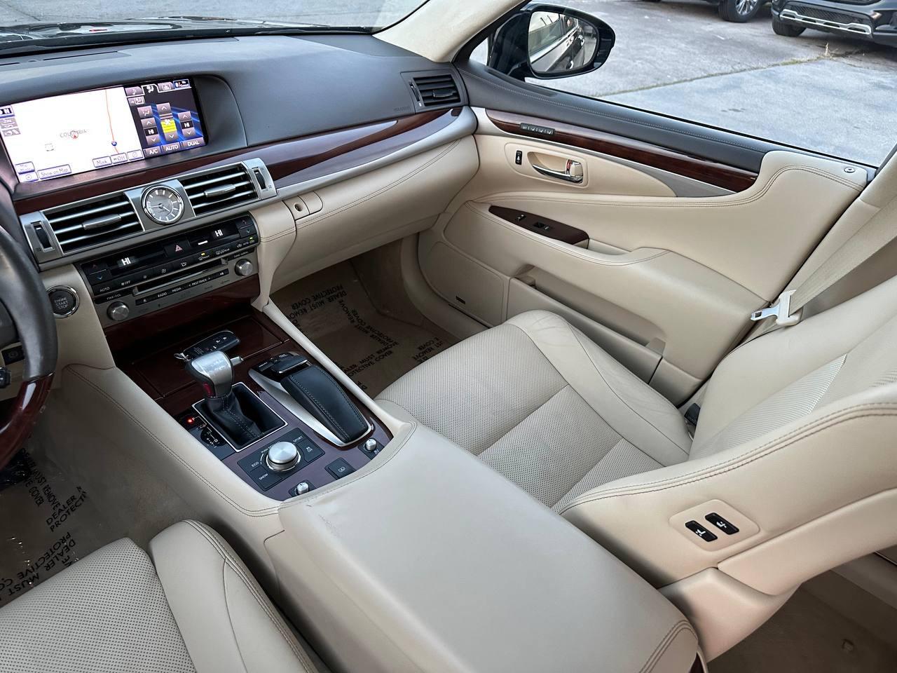 Lexus LS 460 Luxury Sedan AWD 2014