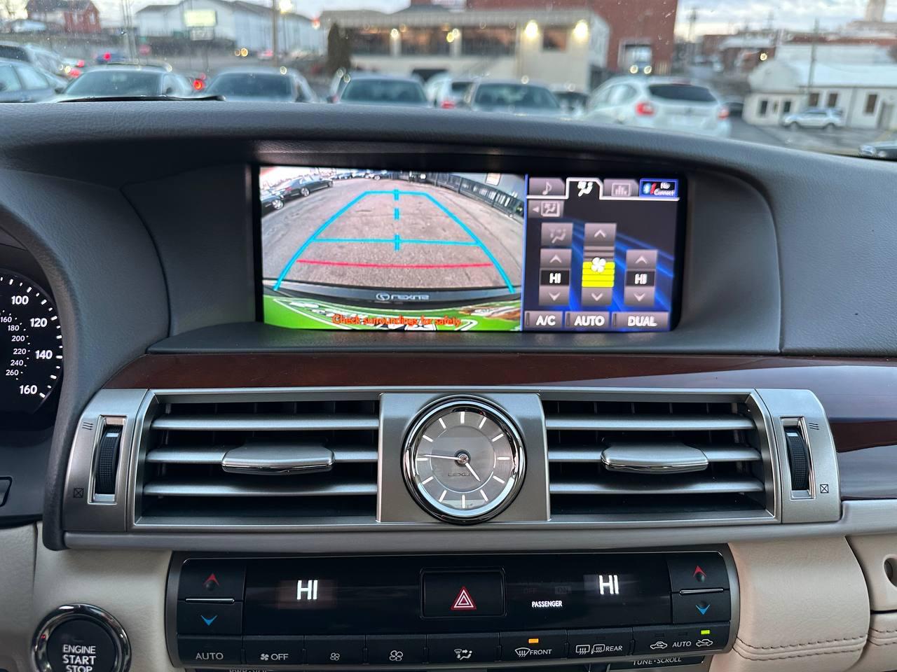 Lexus LS 460 Luxury Sedan AWD 2014