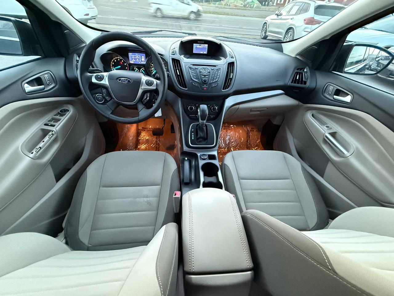 Ford Escape SE FWD 2013