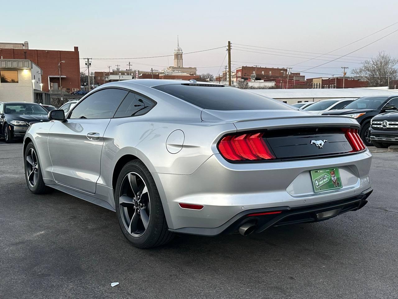 Ford Mustang EcoBoost Coupe 2018