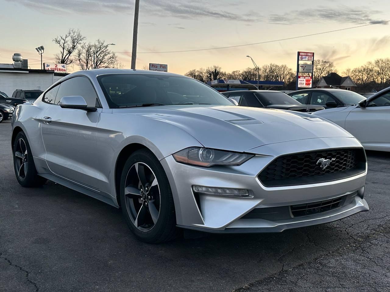 Ford Mustang EcoBoost Coupe 2018