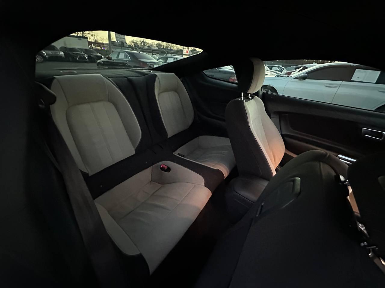 Ford Mustang EcoBoost Coupe 2018