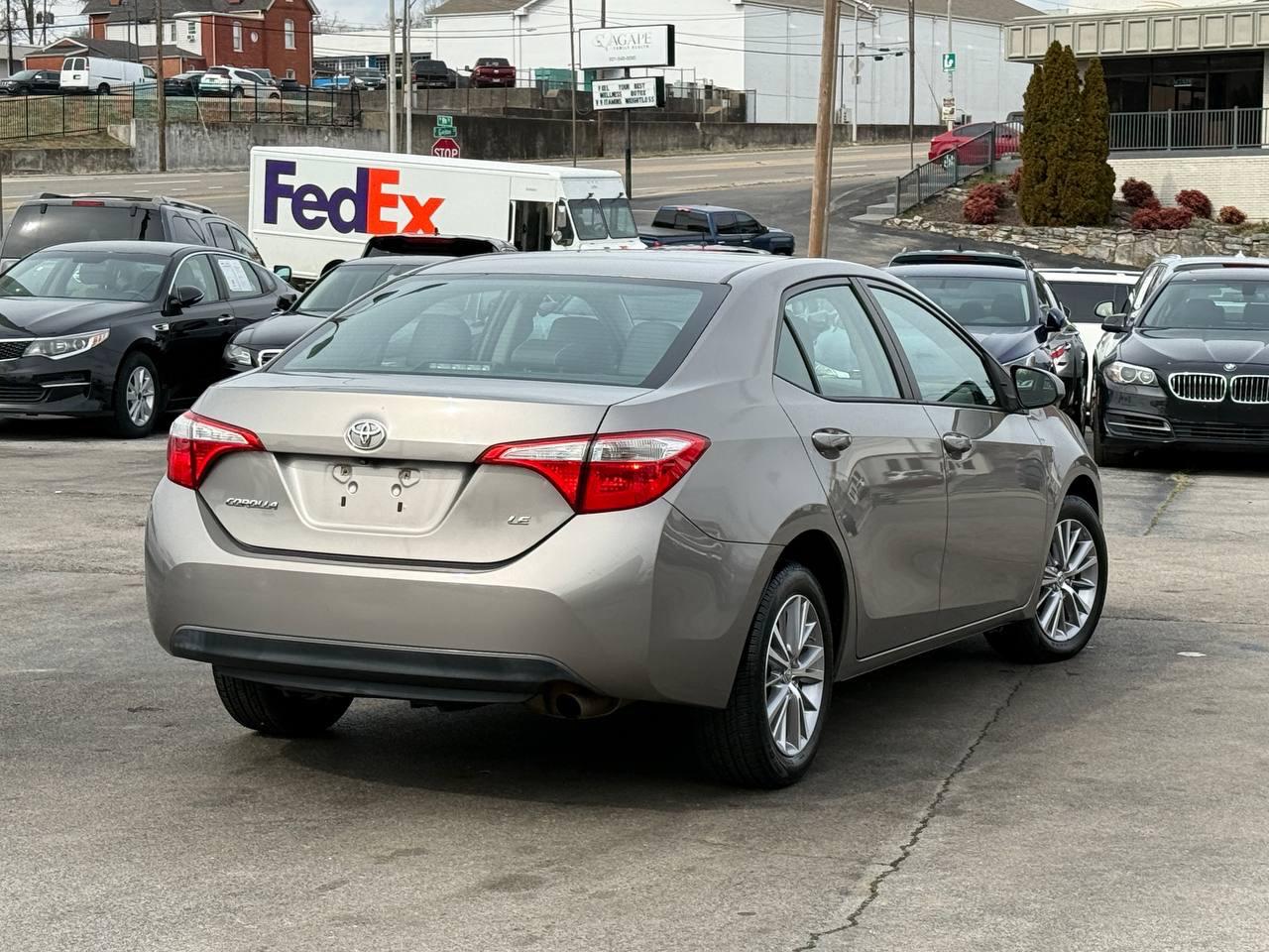 Toyota Corolla S Premium CVT 2014