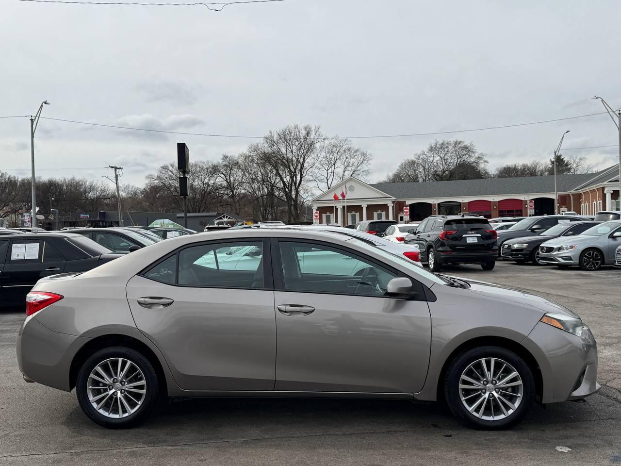Toyota Corolla S Premium CVT 2014