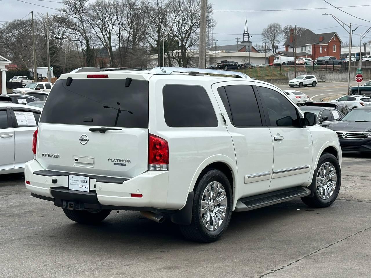Nissan Armada Platinum 2WD 2015