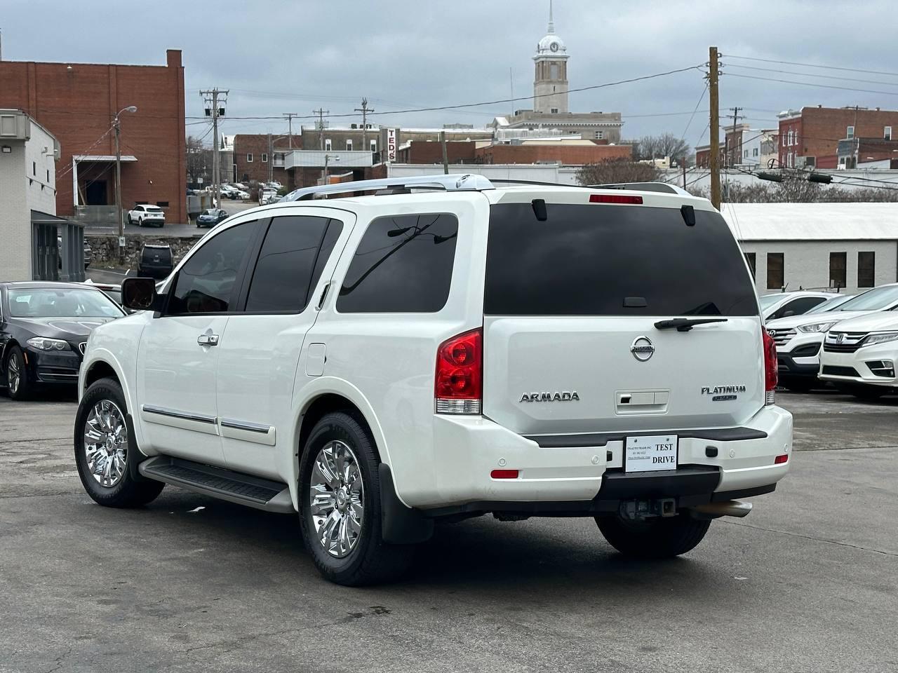 Nissan Armada Platinum 2WD 2015