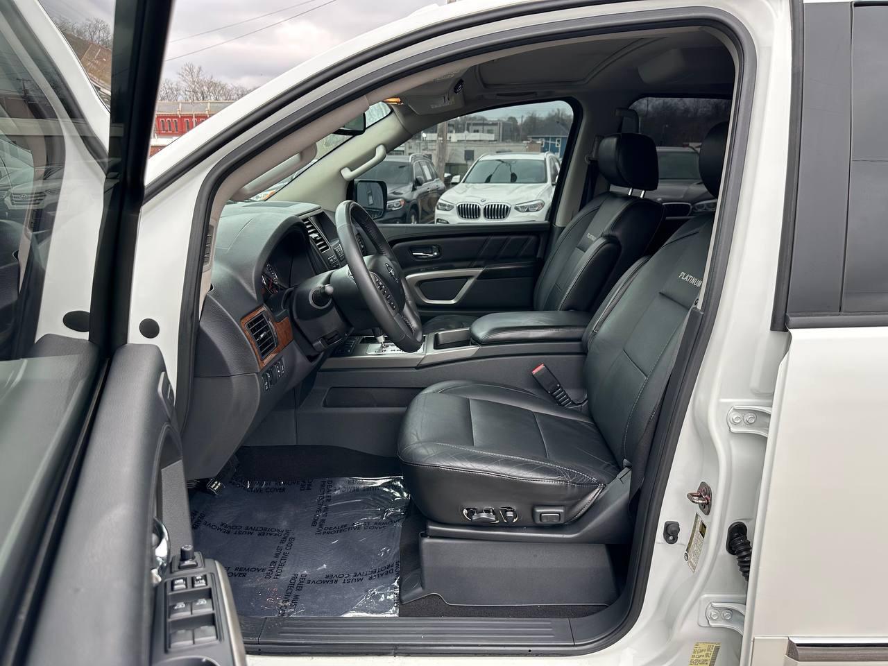 Nissan Armada Platinum 2WD 2015