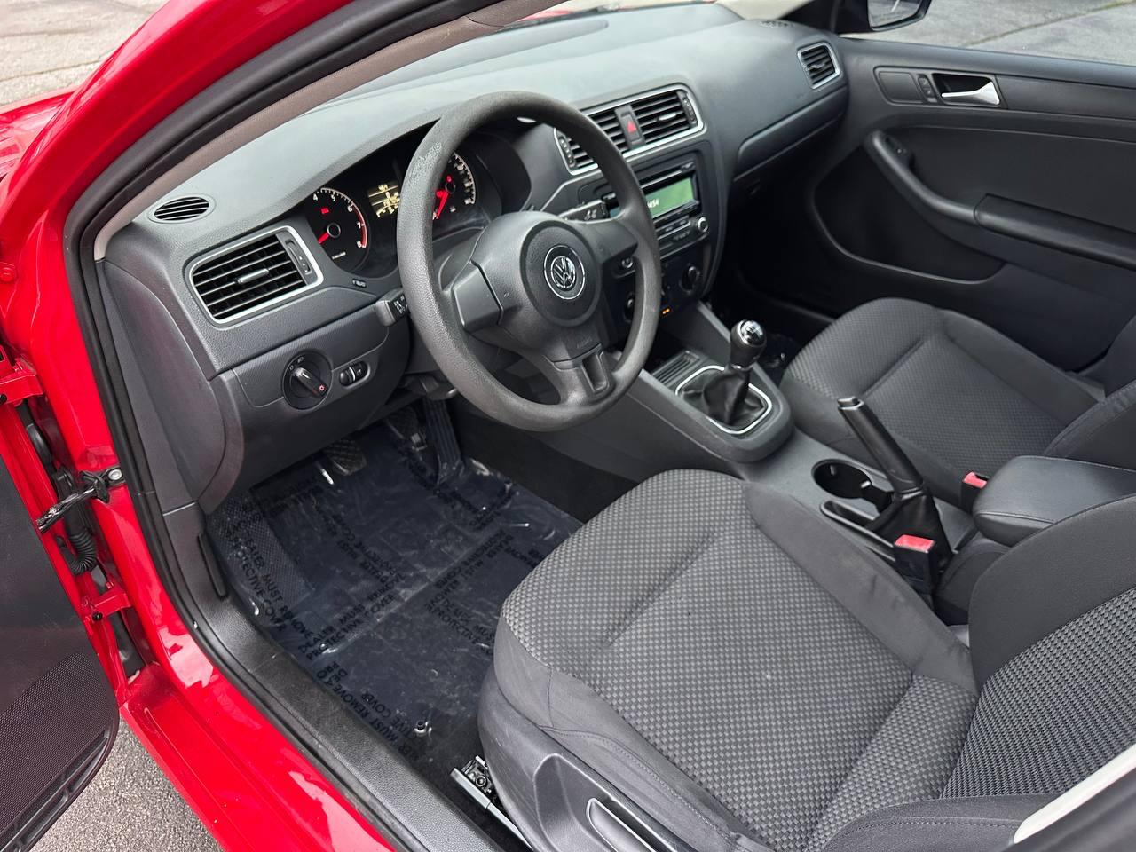 Volkswagen Jetta S 2014