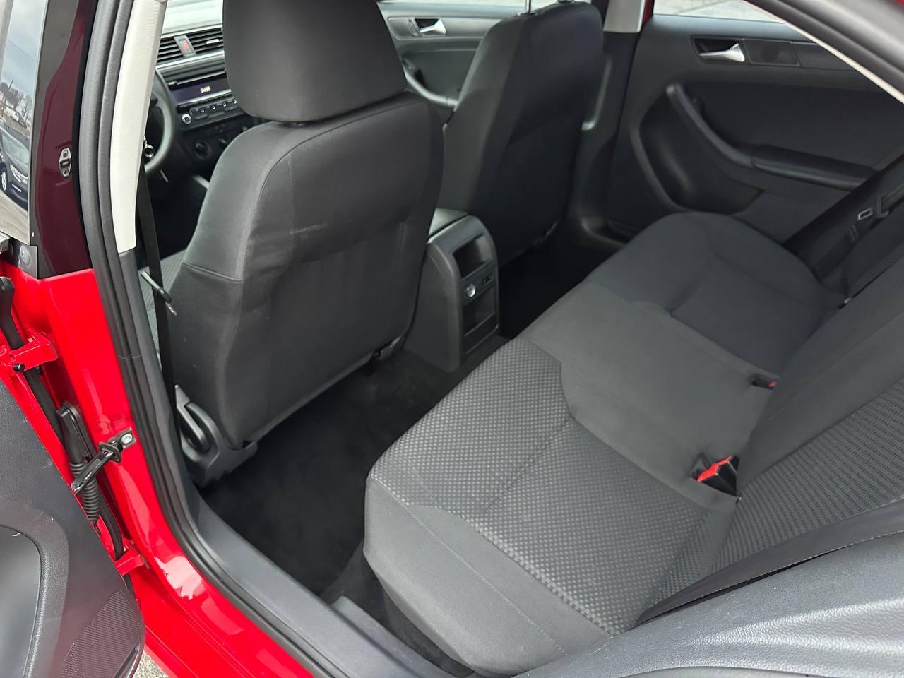 Volkswagen Jetta S 2014