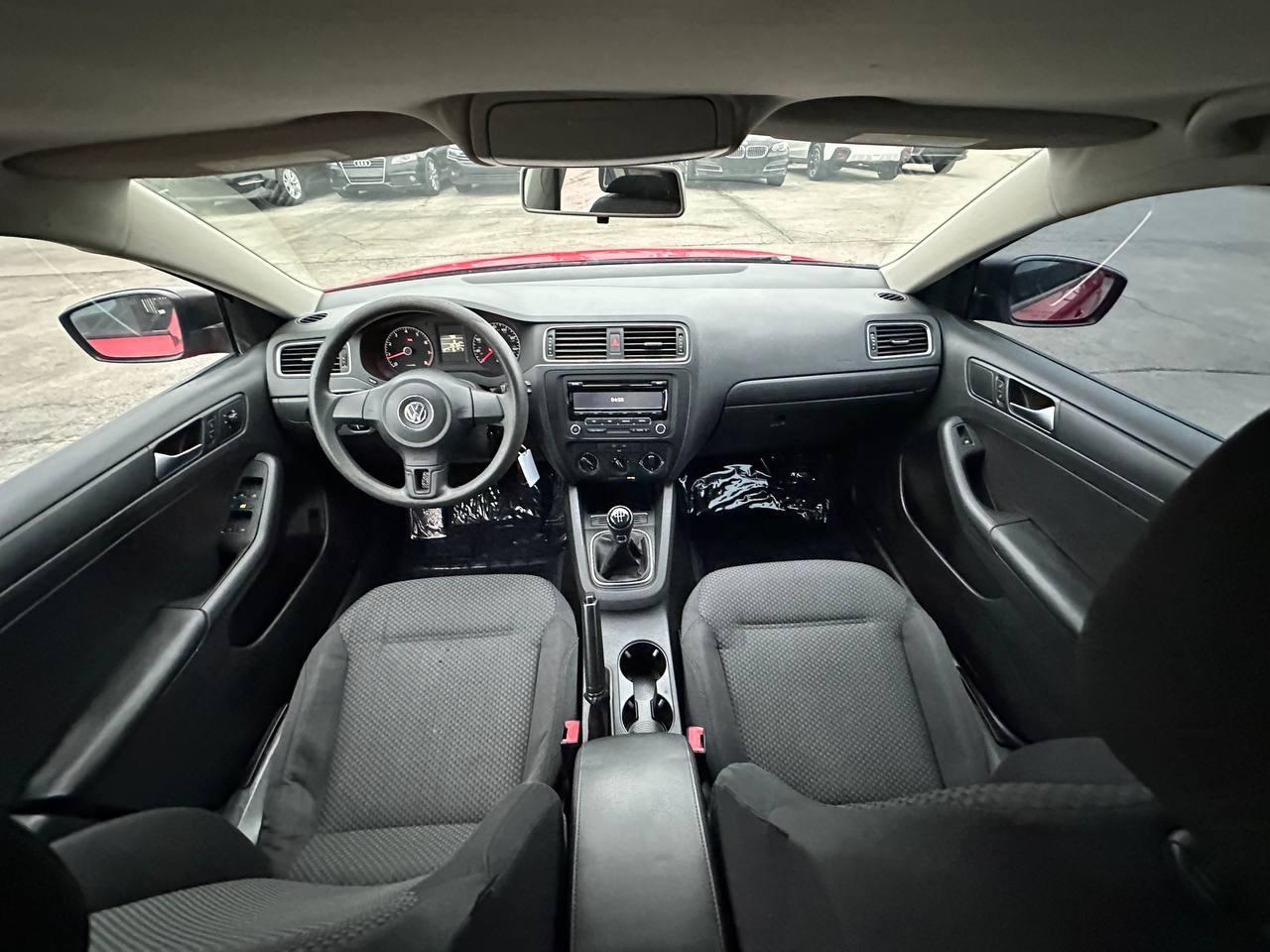 Volkswagen Jetta S 2014