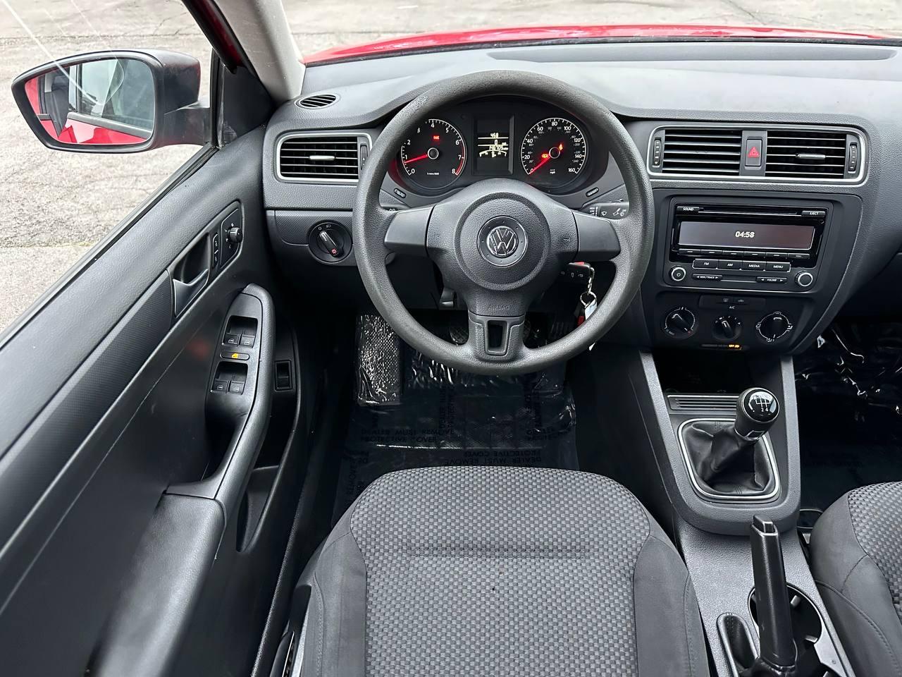 Volkswagen Jetta S 2014