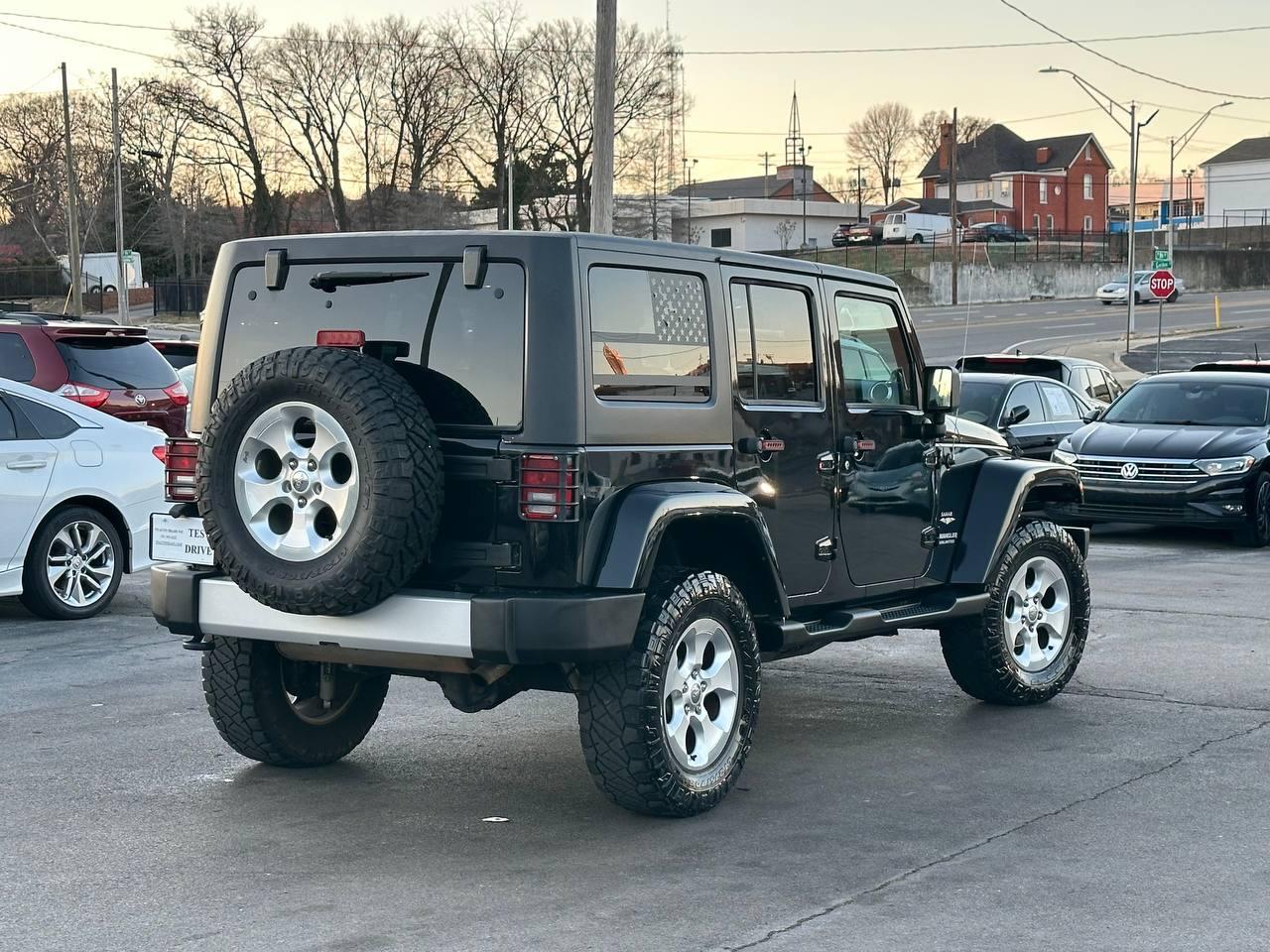 Jeep Wrangler Unlimited Sahara 4WD 2013