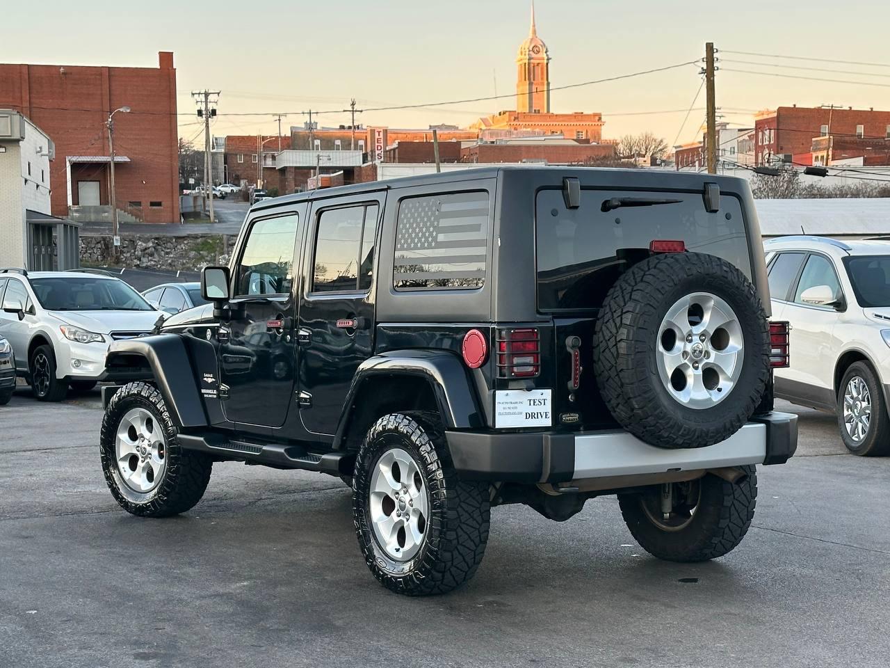 Jeep Wrangler Unlimited Sahara 4WD 2013