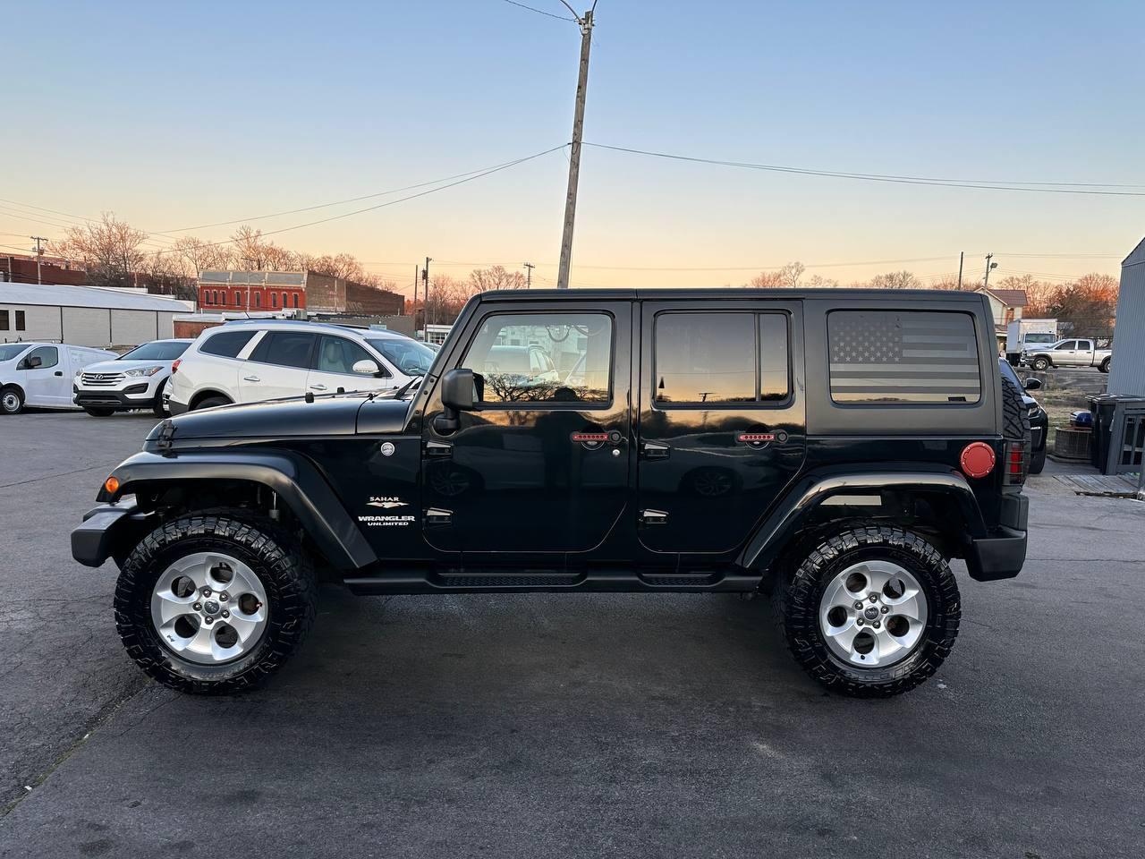 Jeep Wrangler Unlimited Sahara 4WD 2013