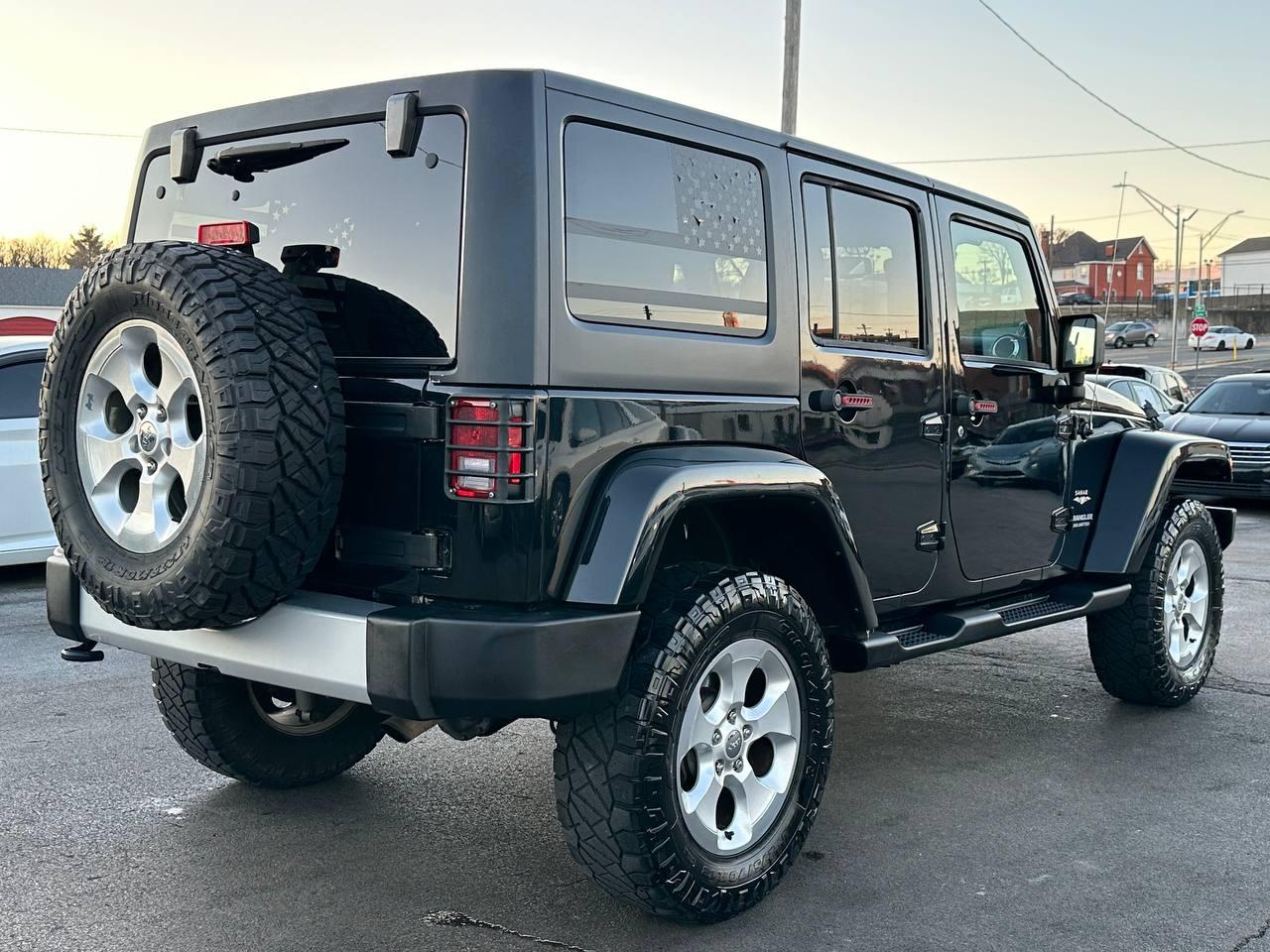 Jeep Wrangler Unlimited Sahara 4WD 2013