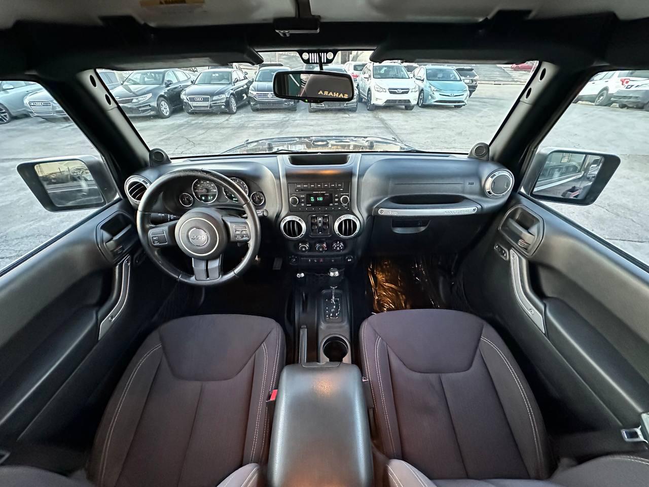 Jeep Wrangler Unlimited Sahara 4WD 2013