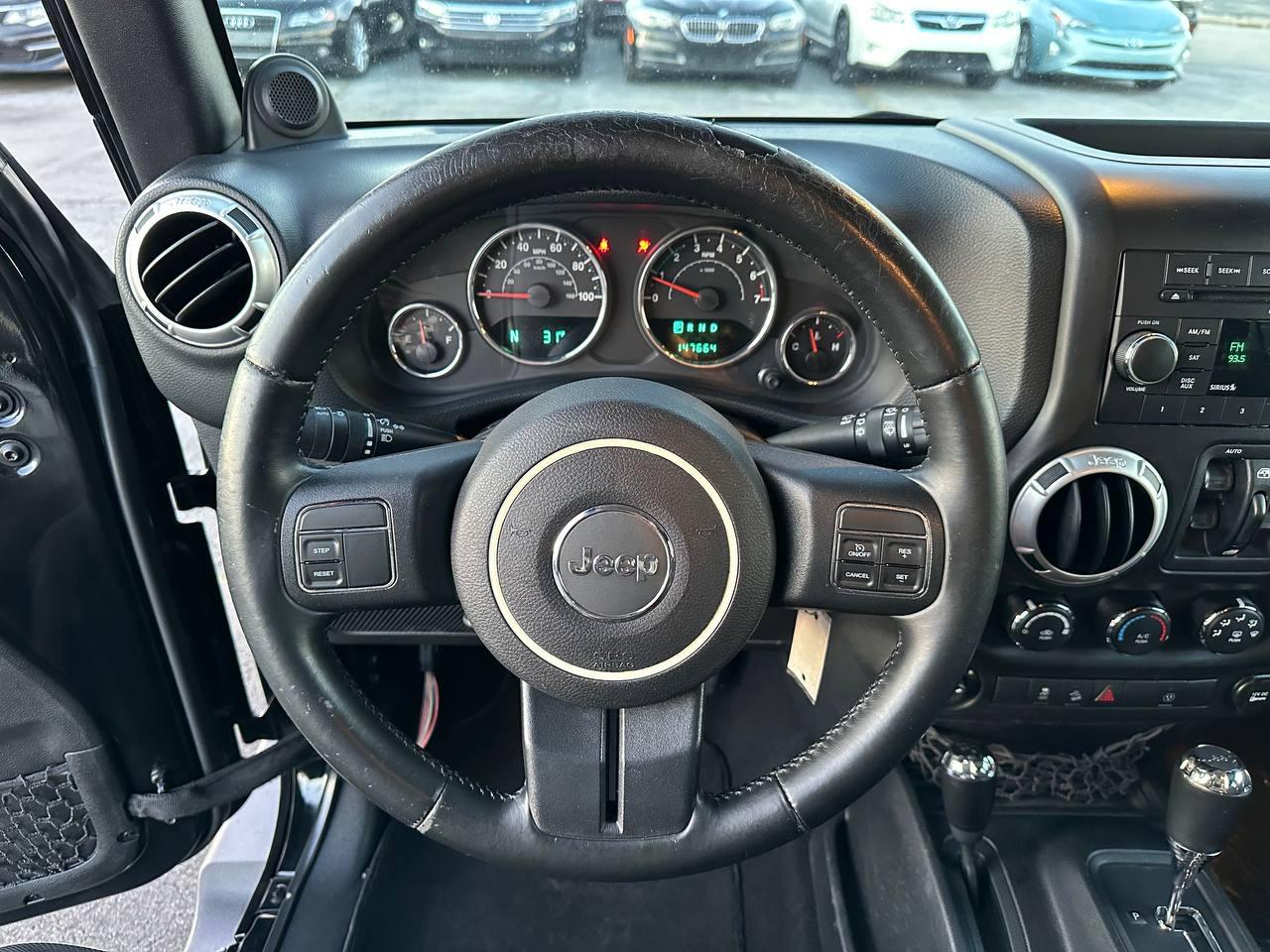 Jeep Wrangler Unlimited Sahara 4WD 2013