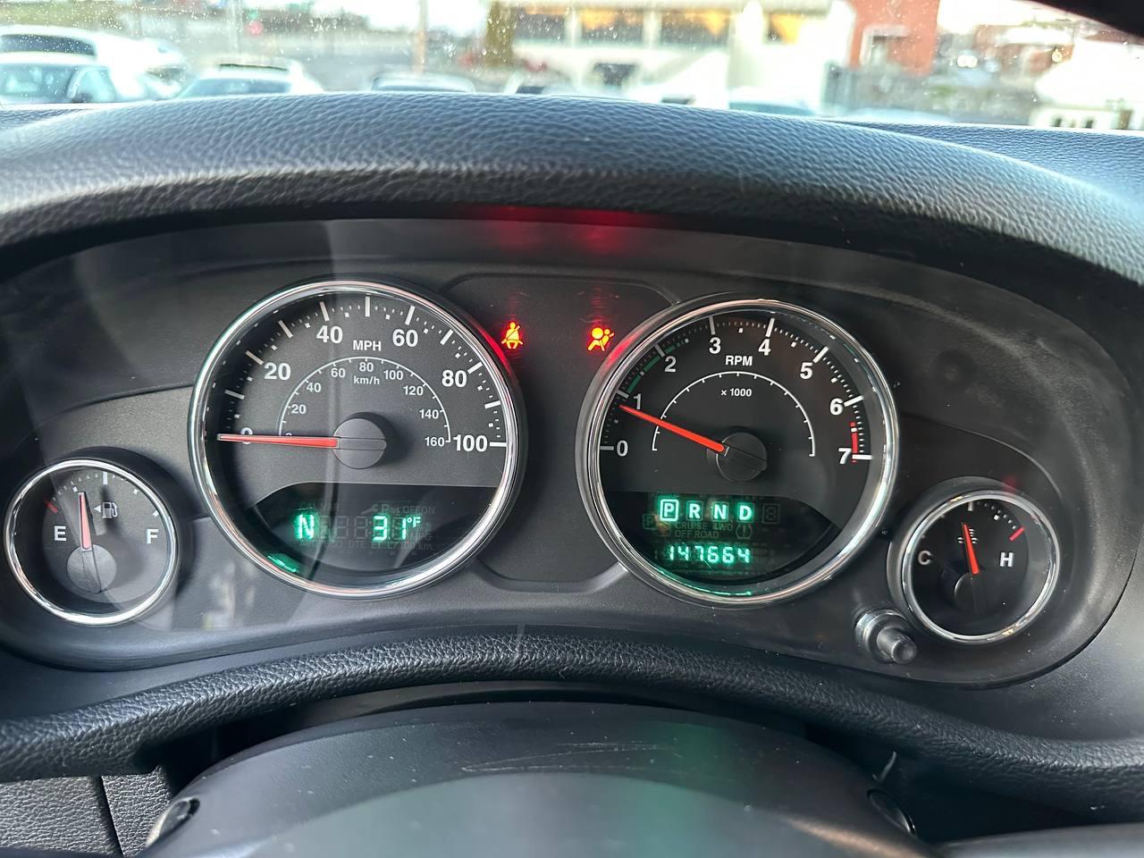 Jeep Wrangler Unlimited Sahara 4WD 2013