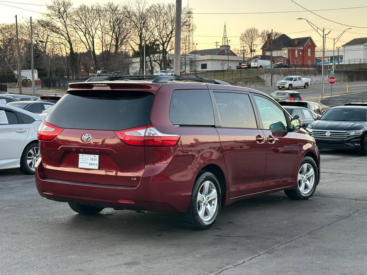 Toyota Sienna LE FWD 8-Passenger V6 2015