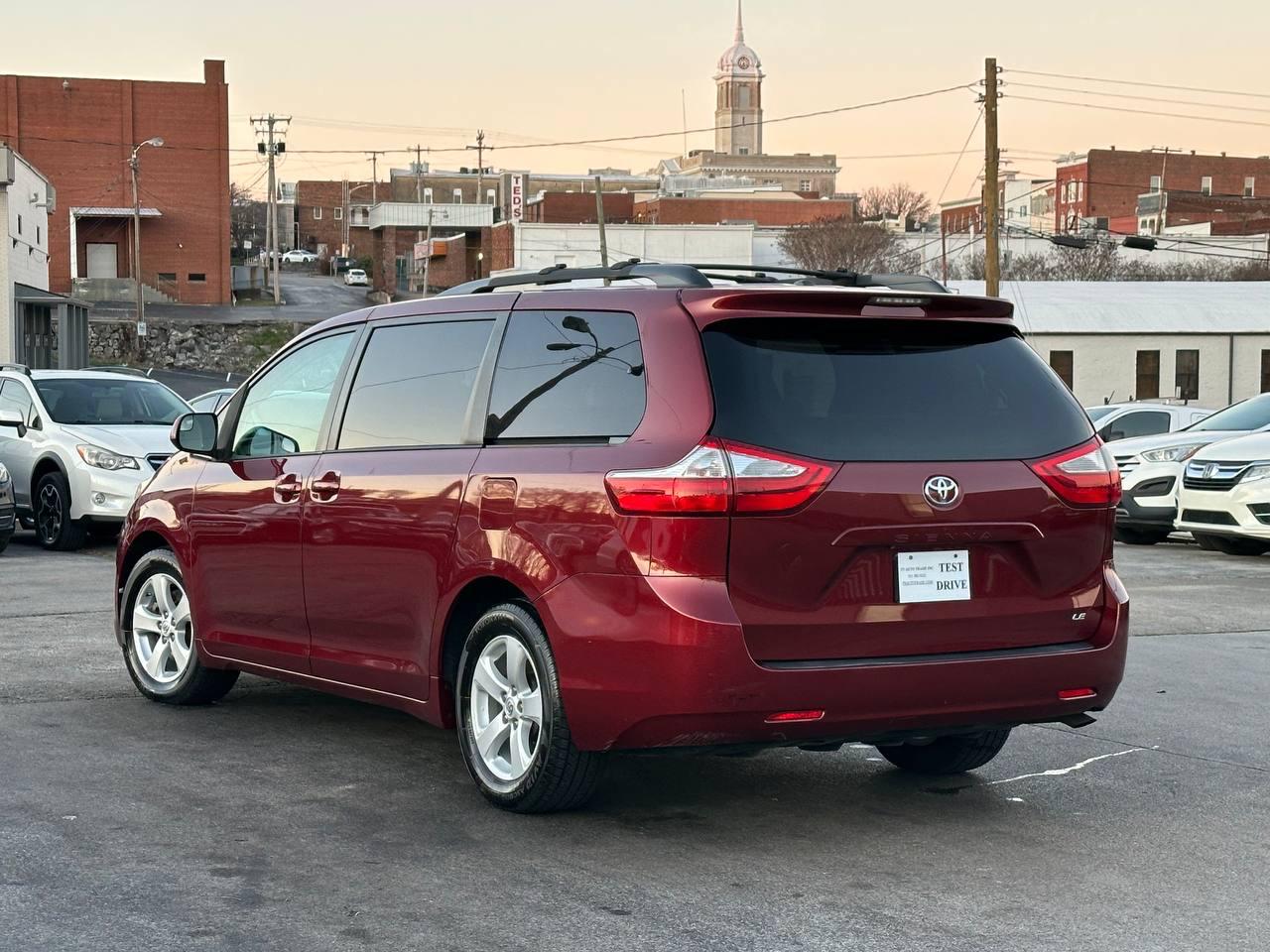 Toyota Sienna LE FWD 8-Passenger V6 2015