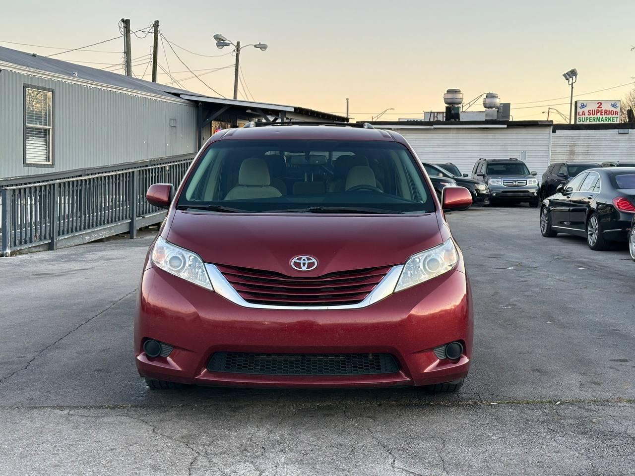 Toyota Sienna LE FWD 8-Passenger V6 2015