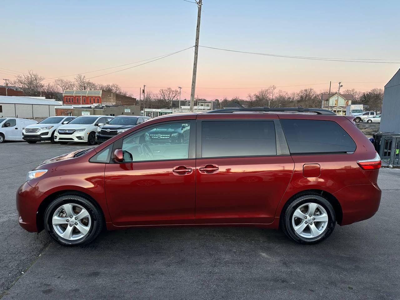Toyota Sienna LE FWD 8-Passenger V6 2015