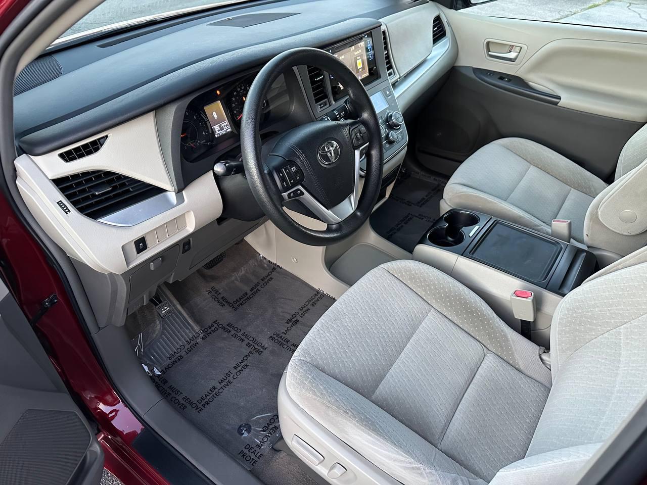 Toyota Sienna LE FWD 8-Passenger V6 2015