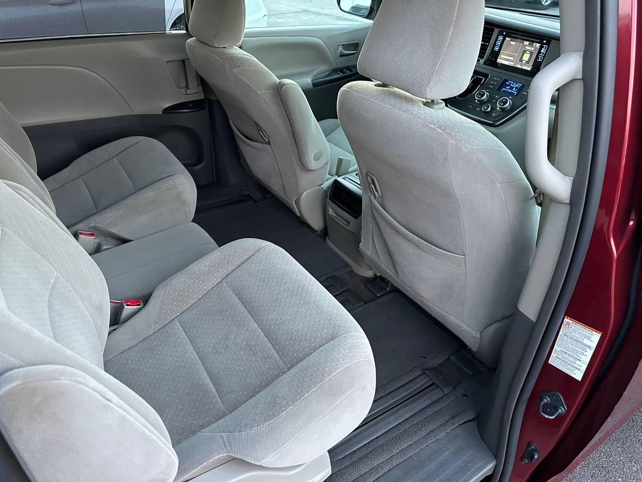 Toyota Sienna LE FWD 8-Passenger V6 2015