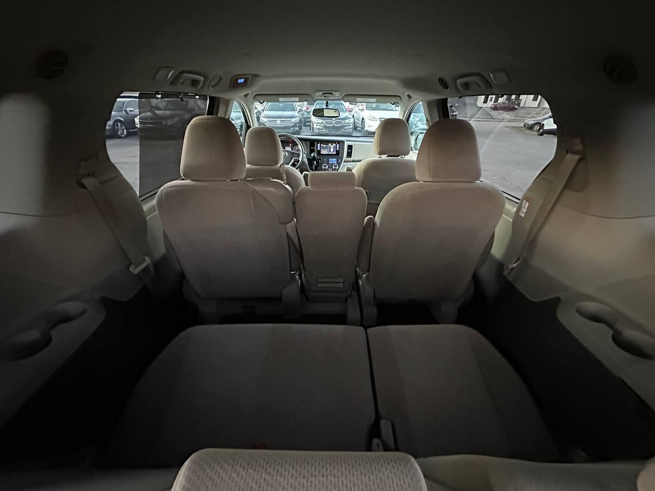Toyota Sienna LE FWD 8-Passenger V6 2015