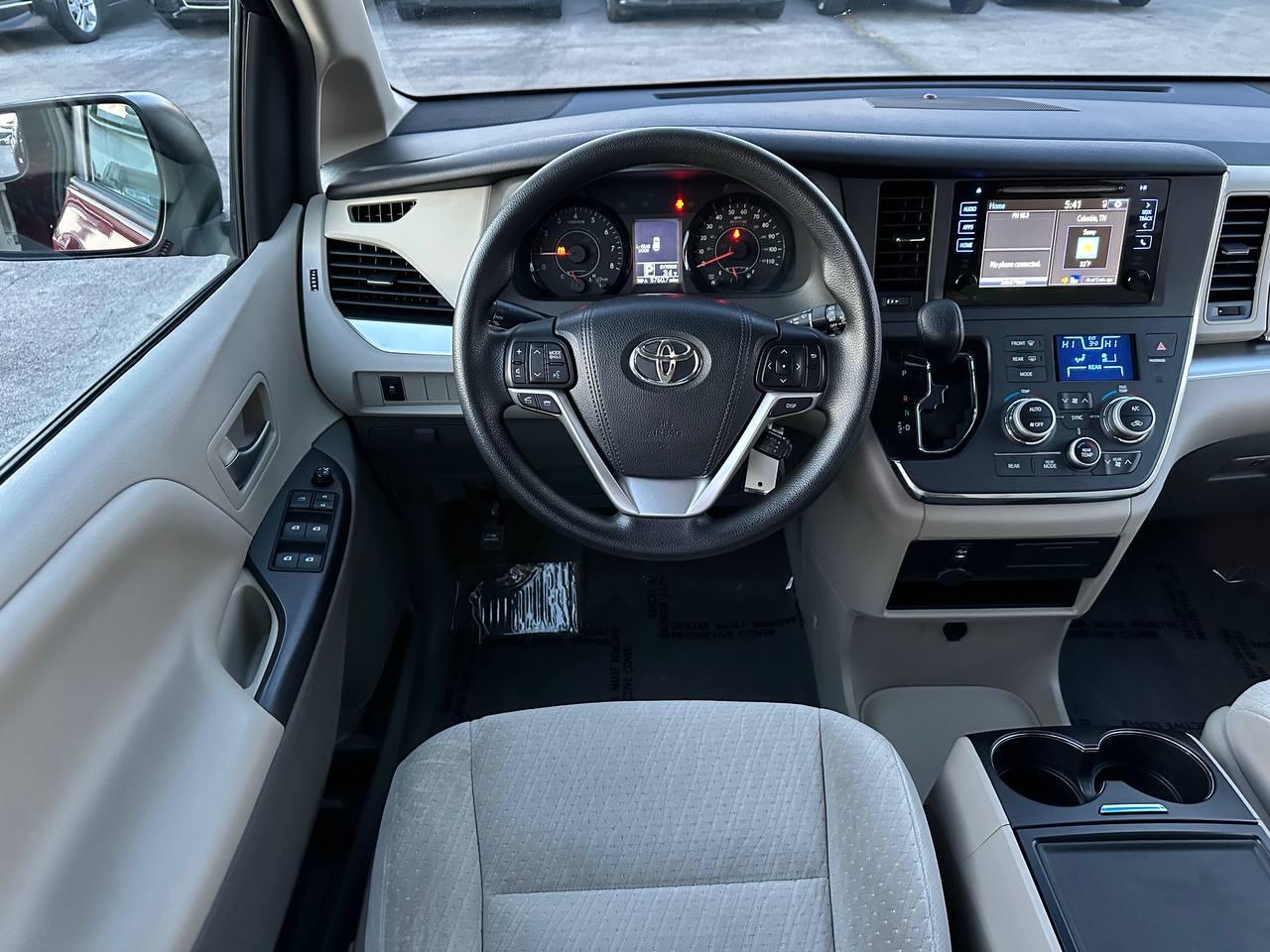 Toyota Sienna LE FWD 8-Passenger V6 2015