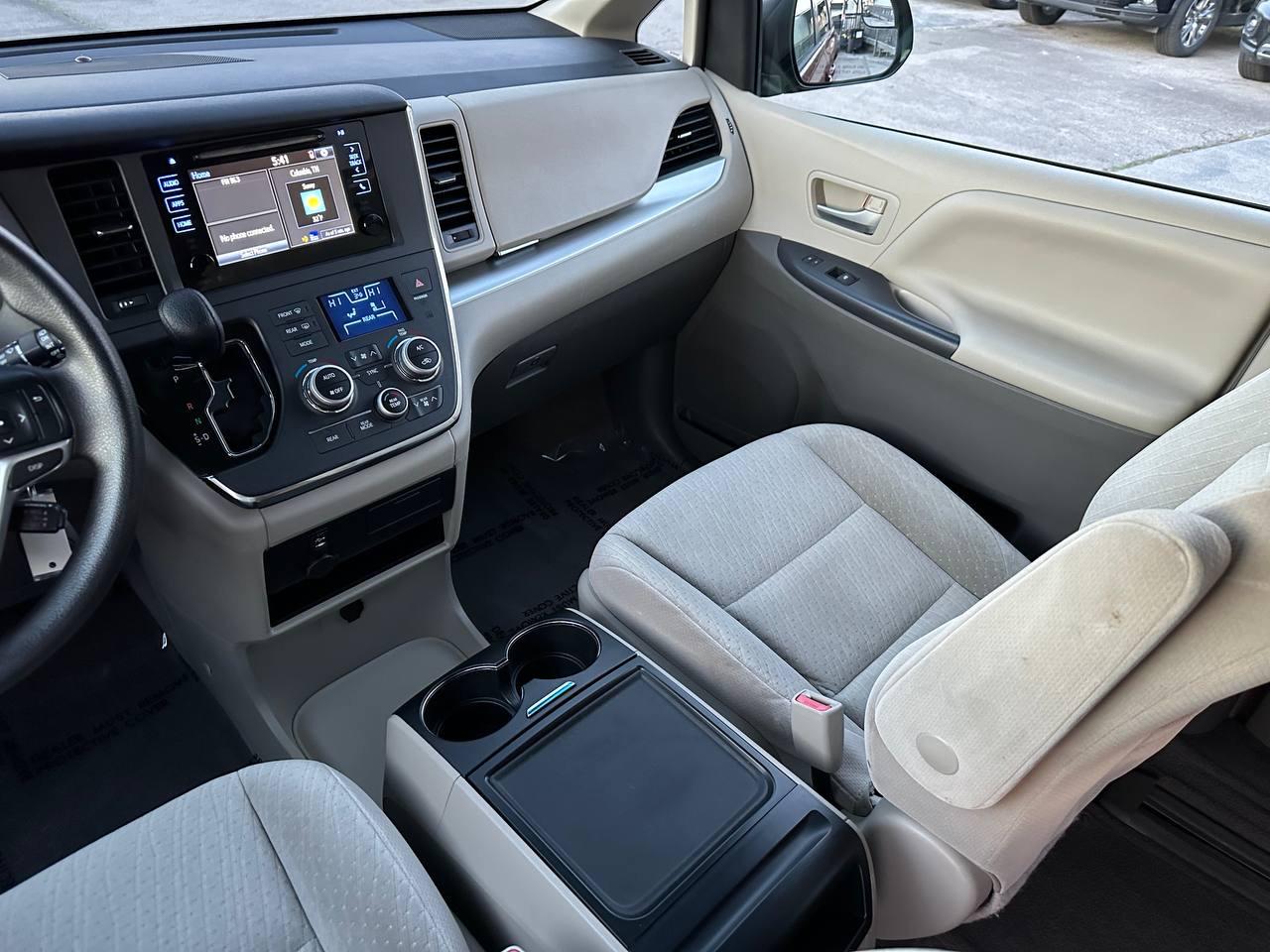 Toyota Sienna LE FWD 8-Passenger V6 2015