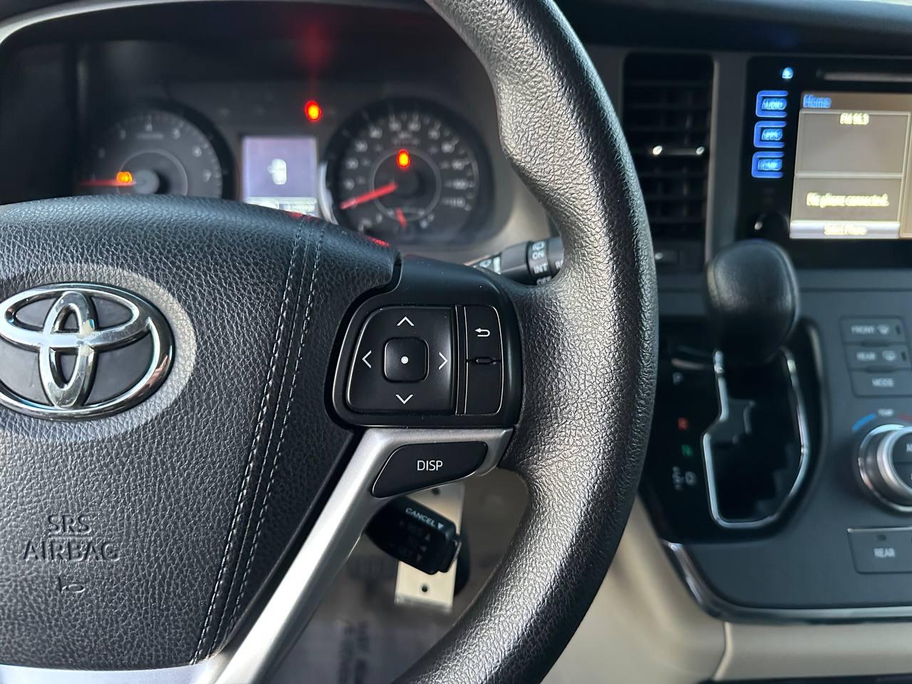 Toyota Sienna LE FWD 8-Passenger V6 2015