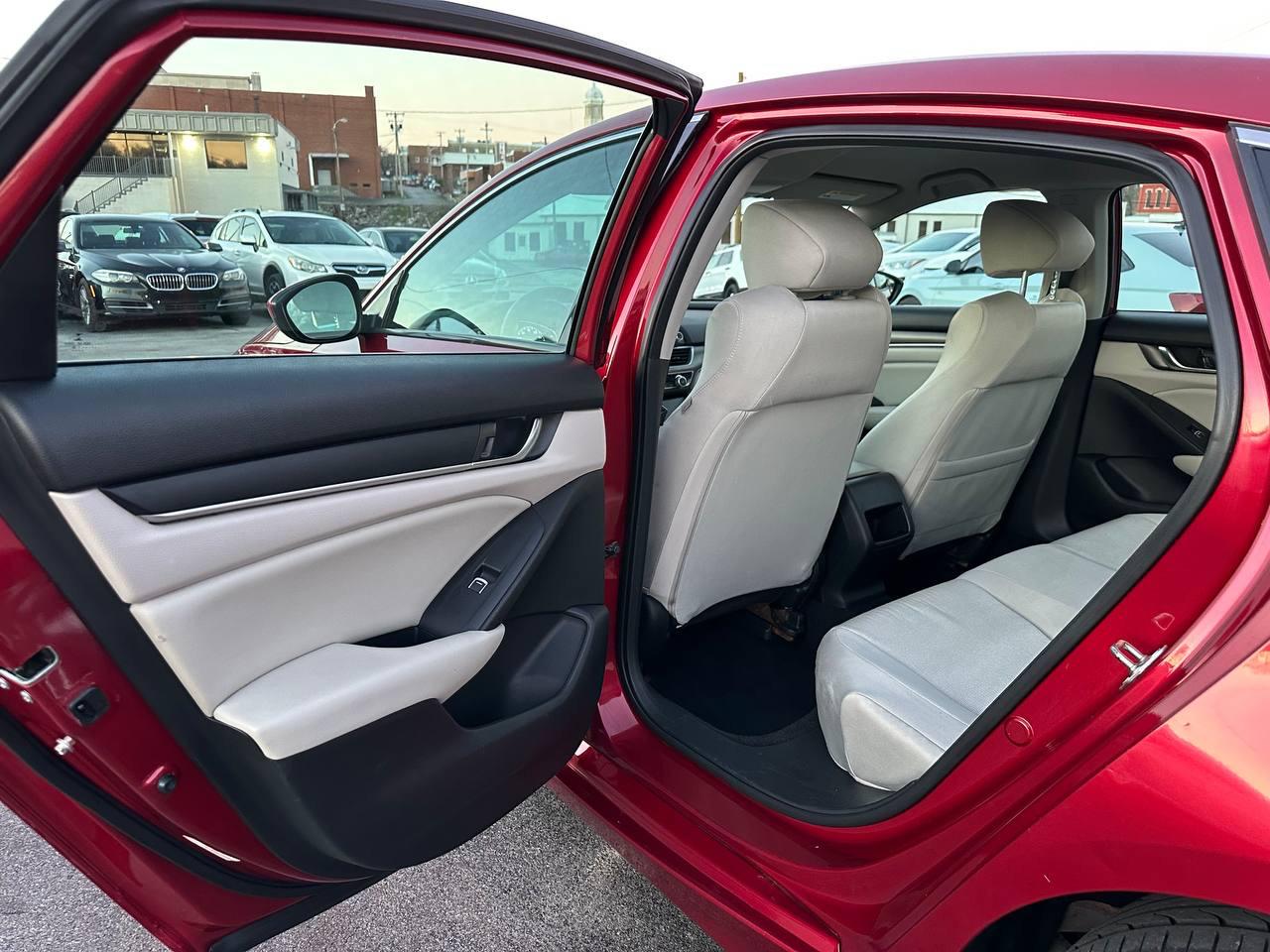 Honda Accord LX CVT 2018