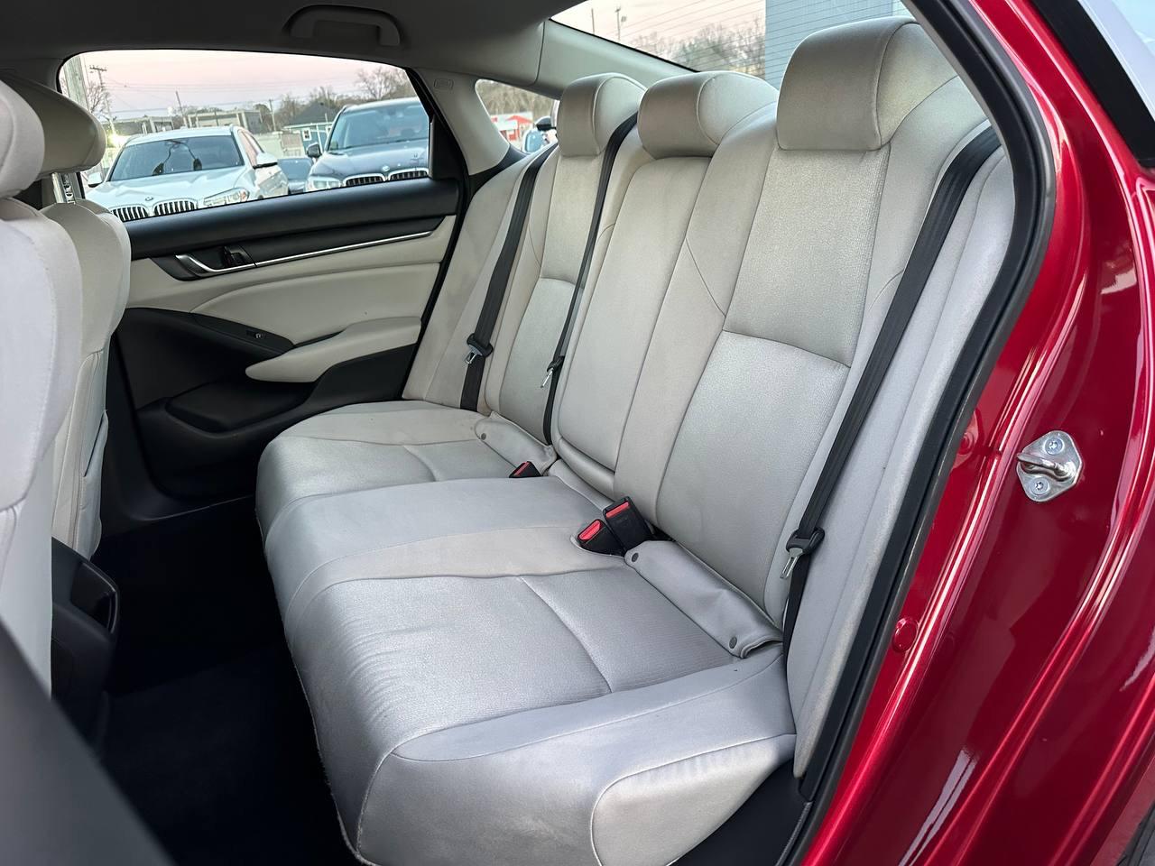 Honda Accord LX CVT 2018