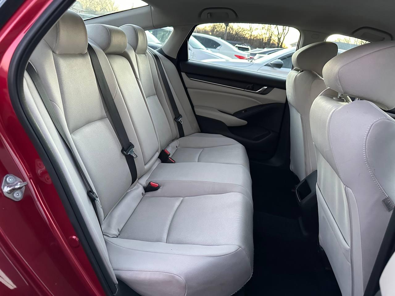 Honda Accord LX CVT 2018