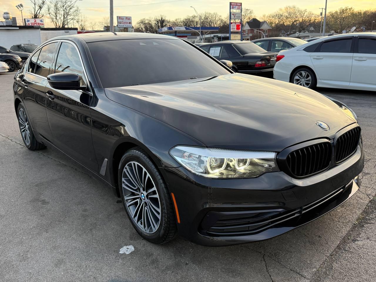 BMW 5-Series 530i 2019