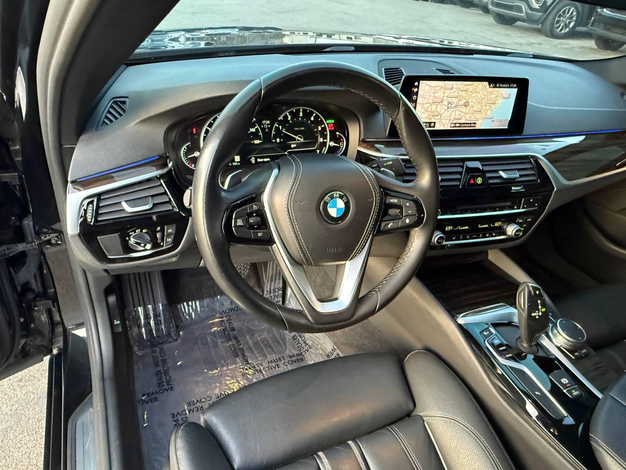BMW 5-Series 530i 2019