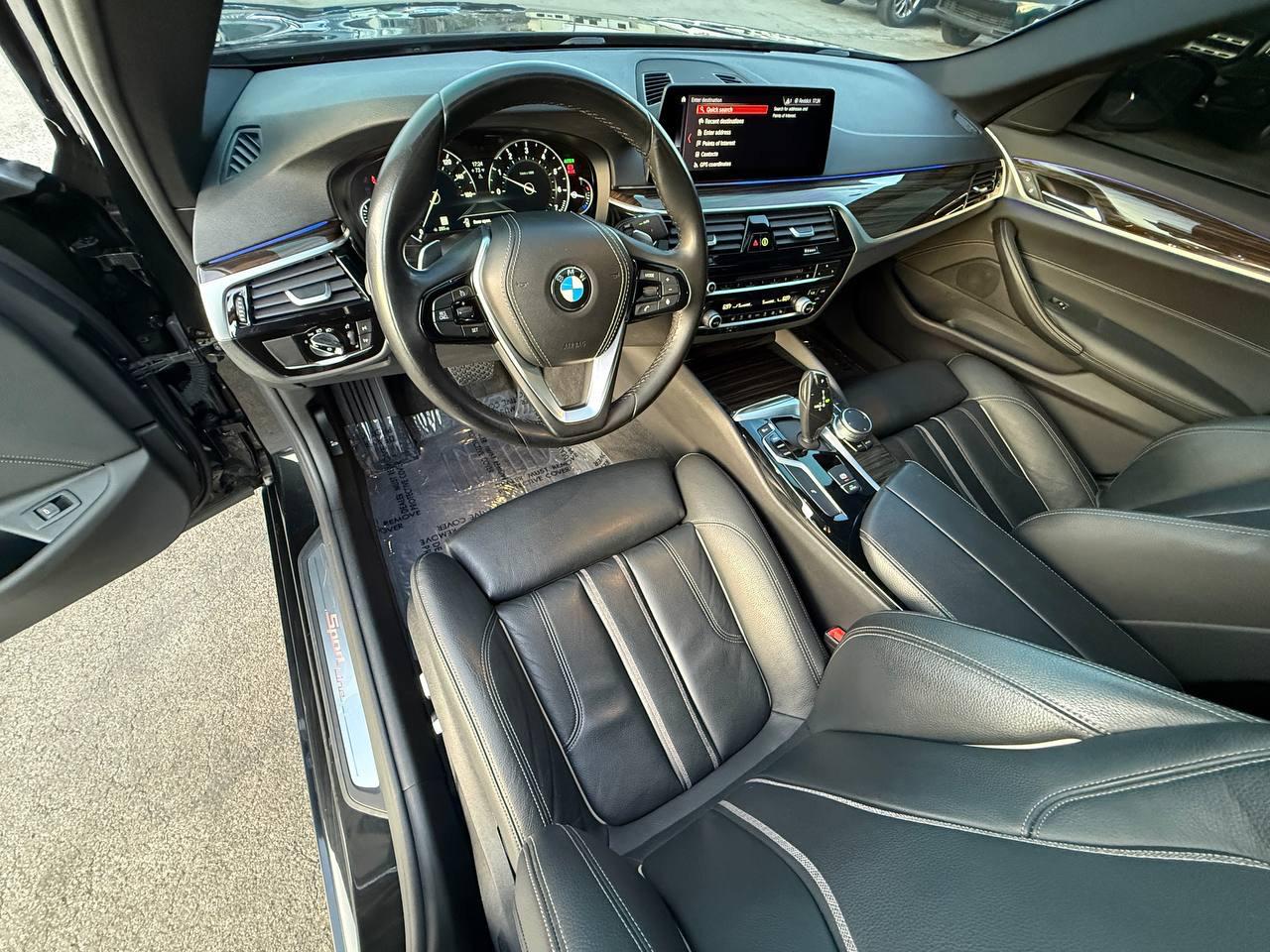 BMW 5-Series 530i 2019