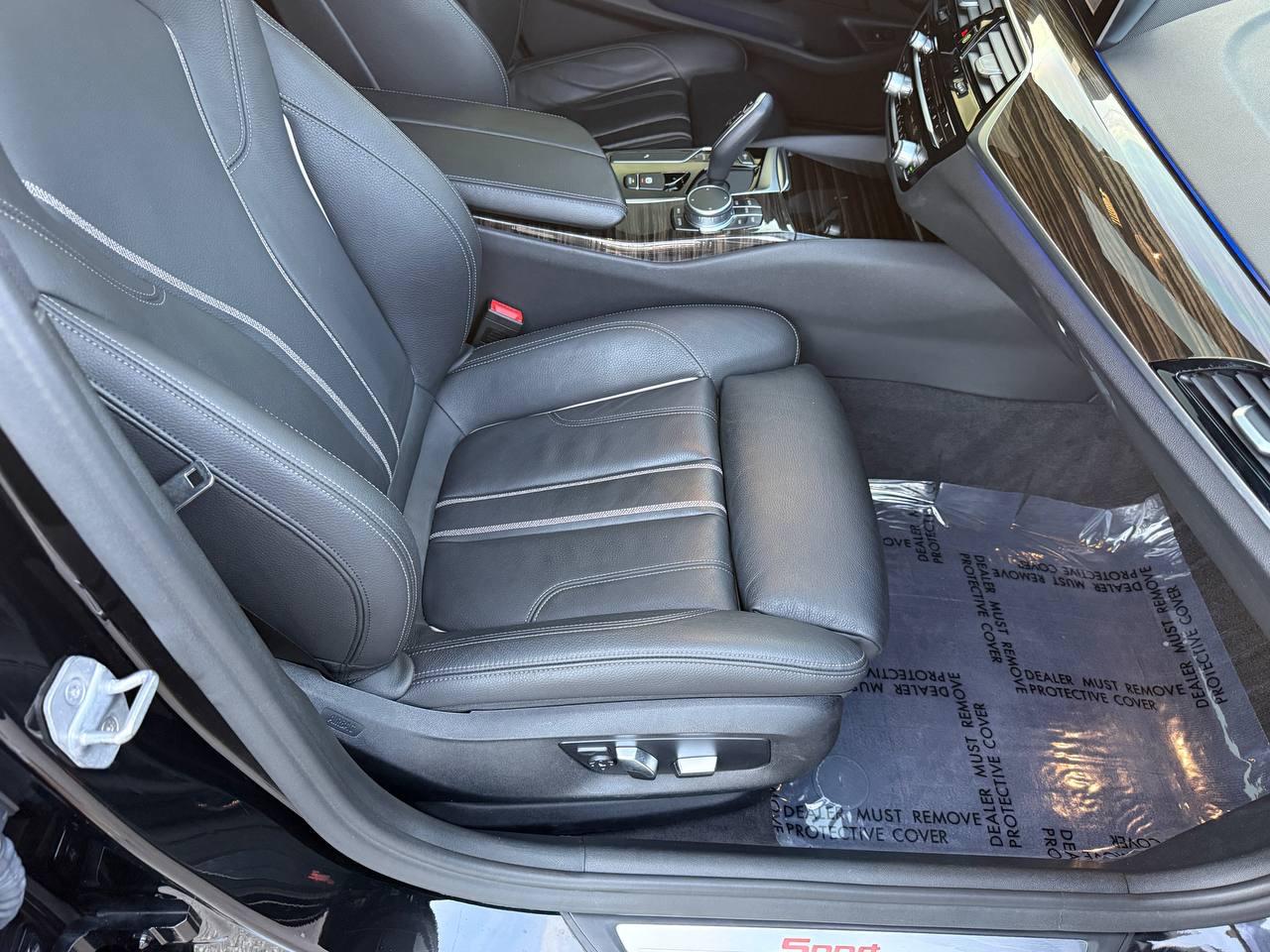 BMW 5-Series 530i 2019