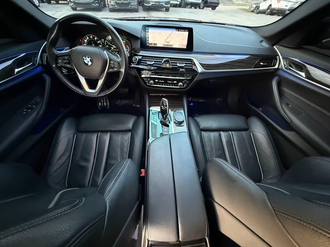 BMW 5-Series 530i 2019