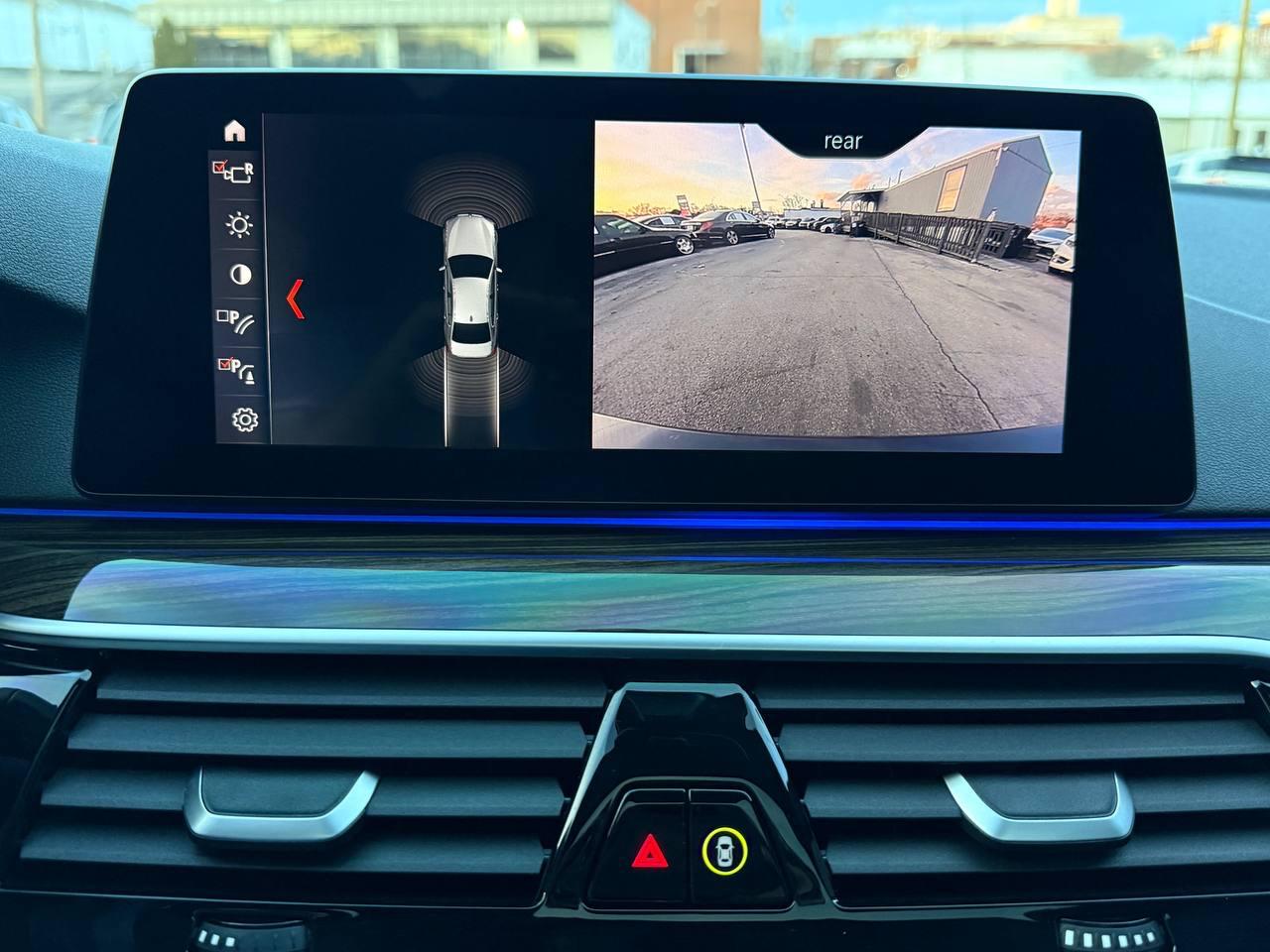 BMW 5-Series 530i 2019