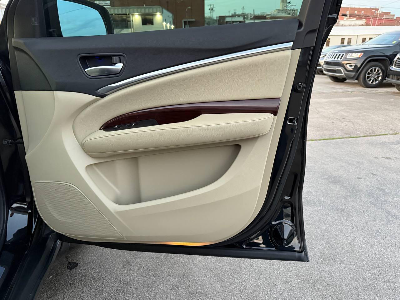 Acura MDX 6-Spd AT w/Tech Package 2014